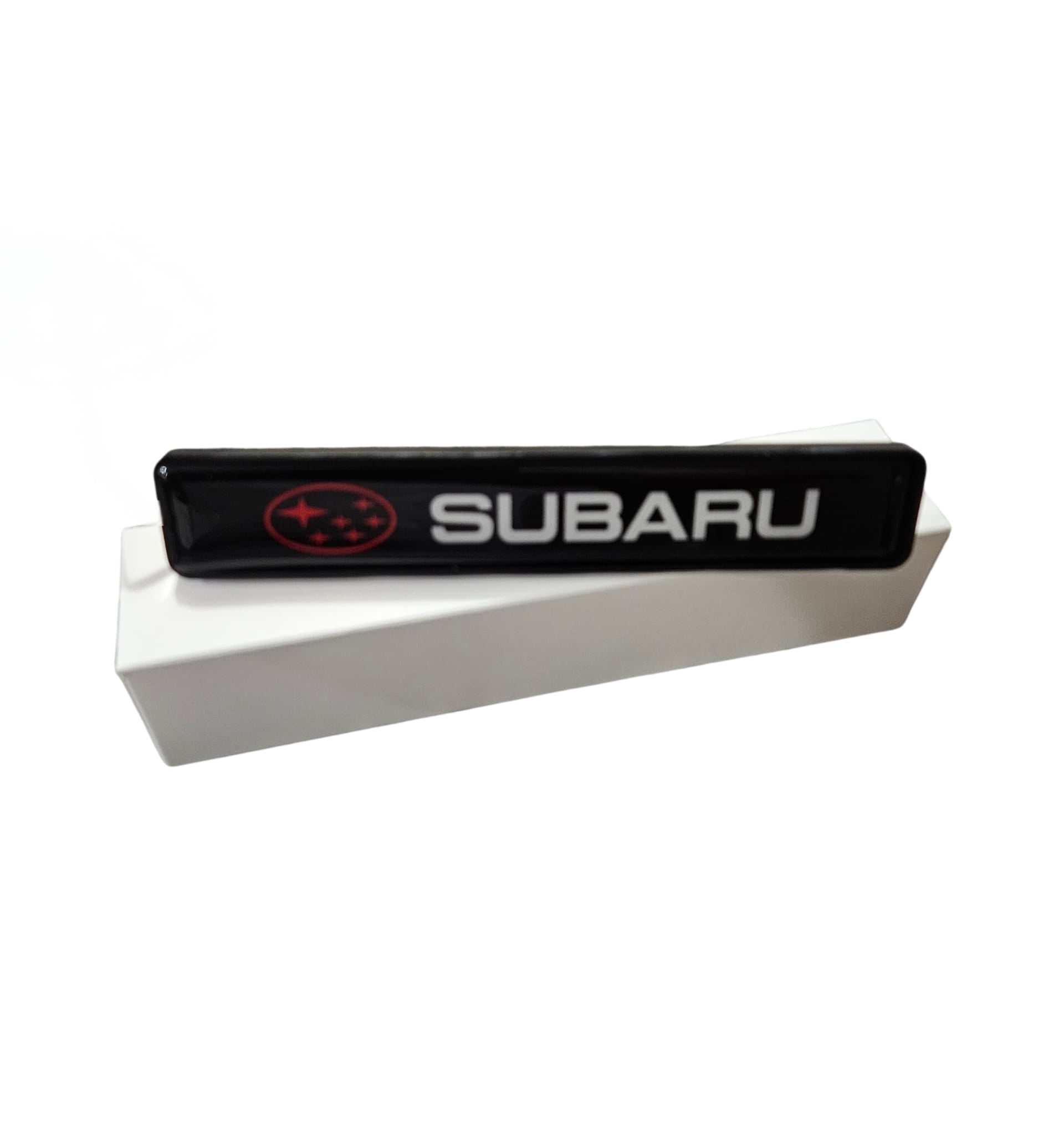 Subaru LED Front Grille Emblem – 12V Illuminated Badge