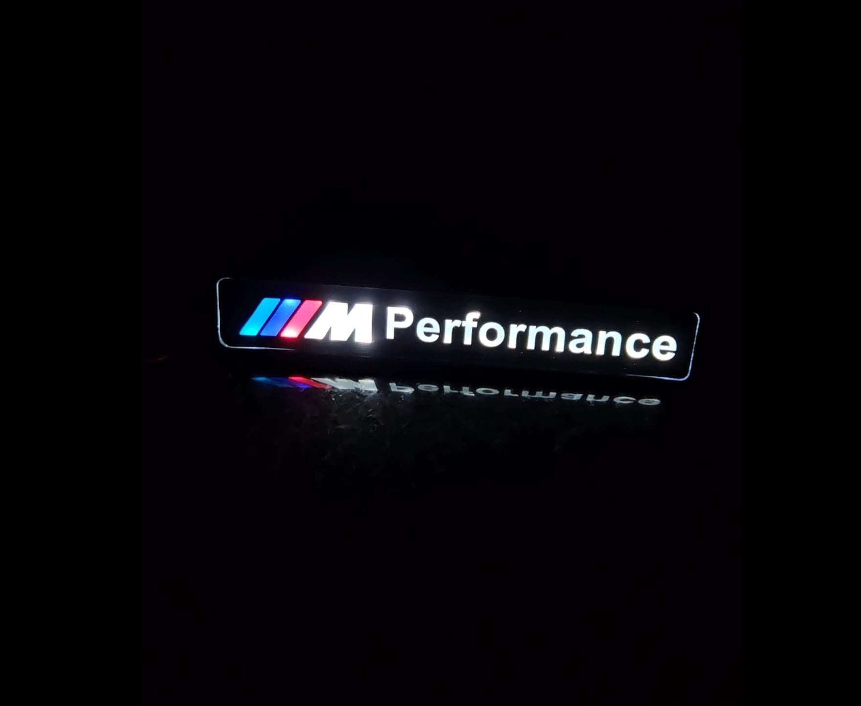 BMW M LED Front Grille Emblem – 12V Illuminated Badge